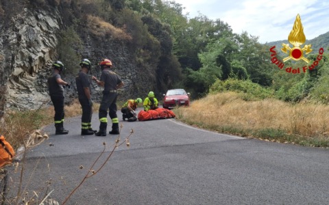 Incidente lungo la Strada Provinciale 54: due donne coinvolte, una in gravi condizioni