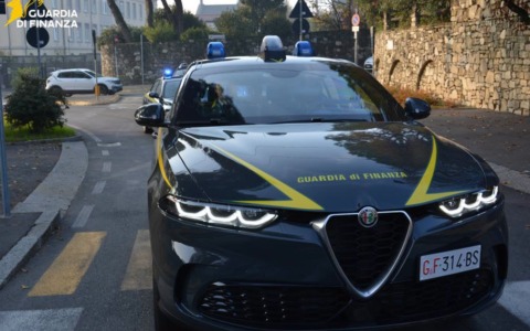 Scoperta discarica abusiva a Ventimiglia: sequestrati 2.000 metri quadrati