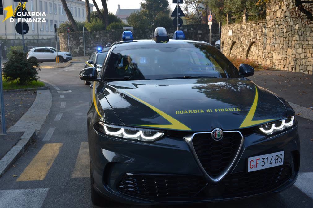 Scoperta discarica abusiva a Ventimiglia: sequestrati 2.000 metri quadrati